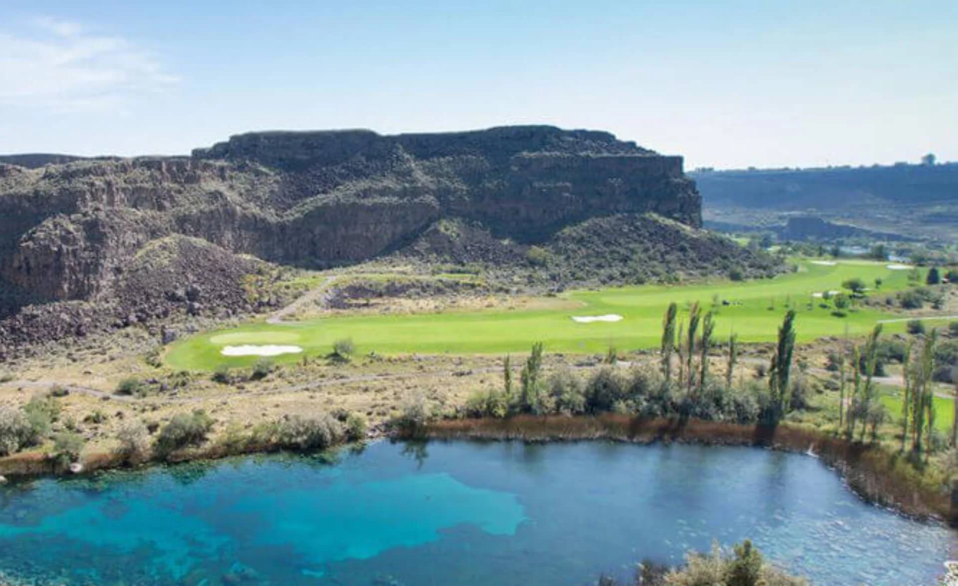custom-home-builder-in-jerome-idaho-golf-course-front-water